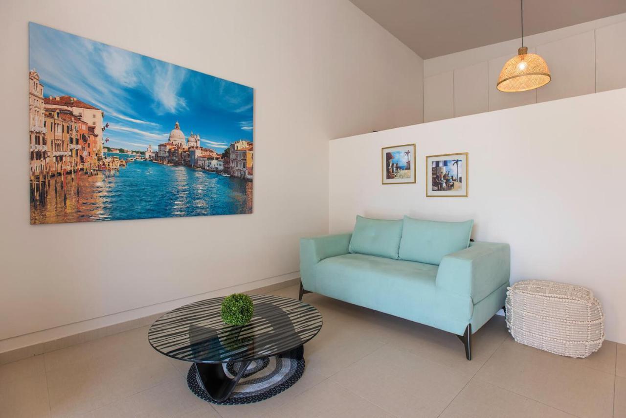 The Fifty Condo Heraklion Exteriör bild